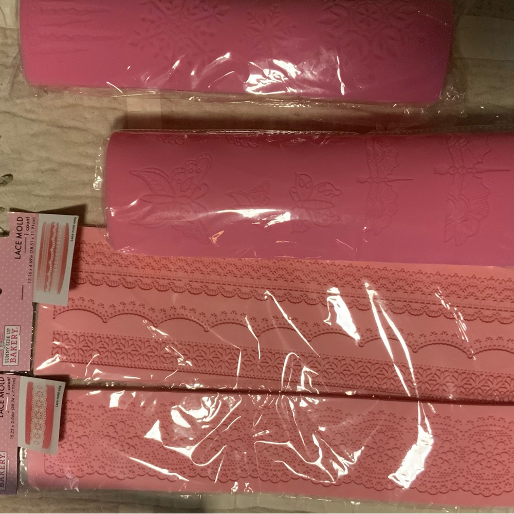 Pink Lace Mold Set